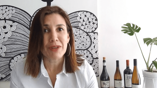 Loreto Ruiz EXPERTO EN VINOS DE CHILE Sommtable.com